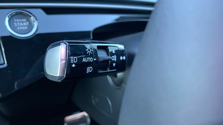 Peugeot 5008 157kW Allure 73kWh 5dr Auto Electric Estate